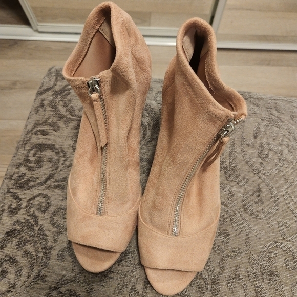 NWOB Open Toe Booties - Picture 1 of 4